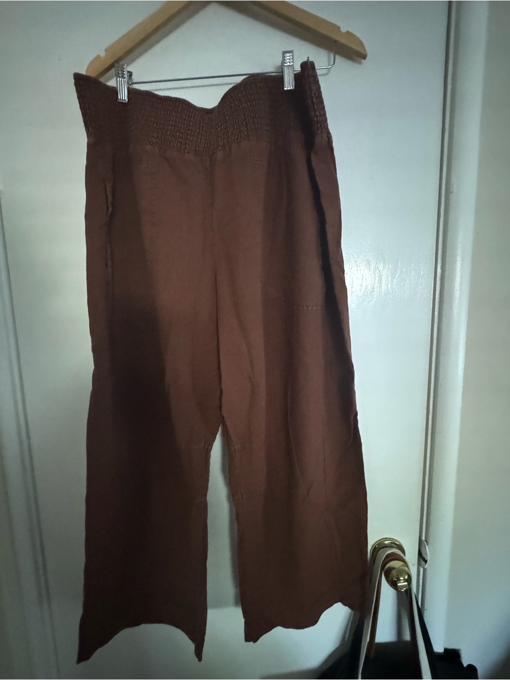 PILCRO. Wide-Leg Cropped Pants in Brown/Burnt Sienna